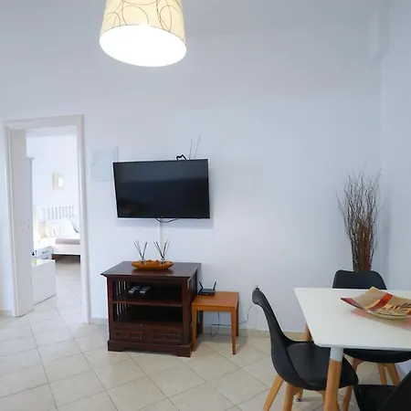 With Veranda * Тира